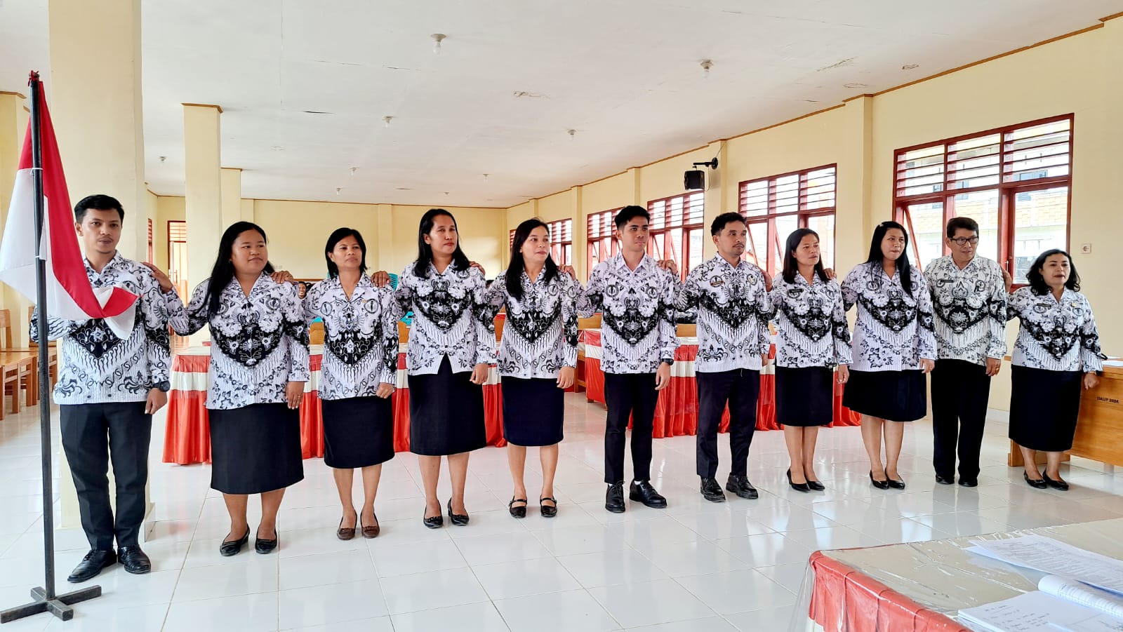 Konferensi PGRI Ranting SMPN 1 Rantepao Konferensi PGRI Ranting SMPN 1 Rantepao
